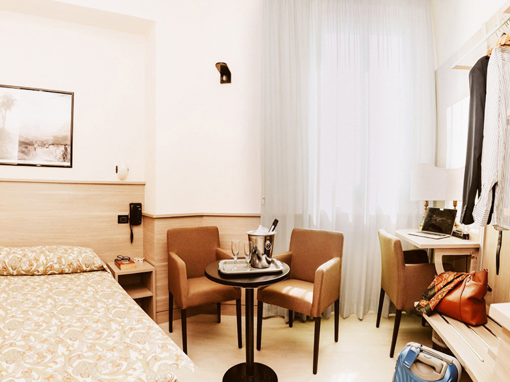 Hotel Valentino camera doppia comfort dettaglio